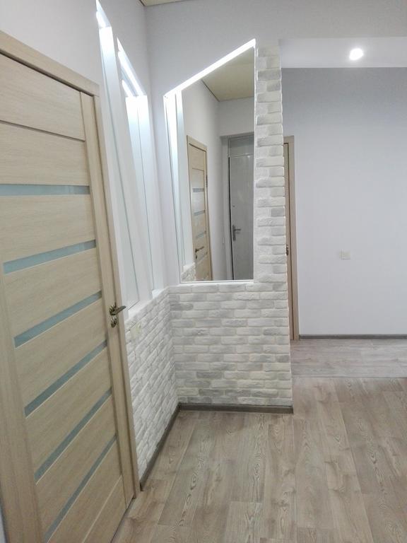 Apartment on Kryvorizhstal Street 35-24 Kryvy Rih Buitenkant foto